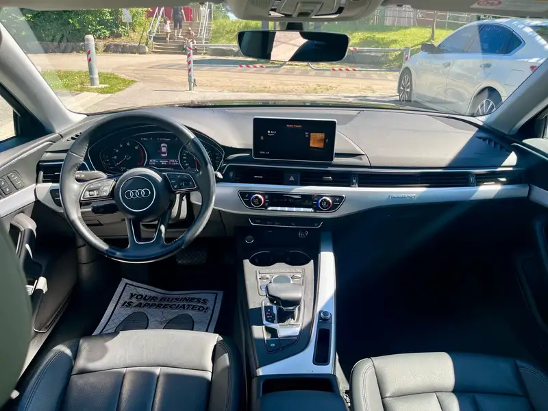 2019 Audi A4 PROGRESSIV CERTIFIED, černá, 48 765 km, dovoz Kanada — foto 9 z 12