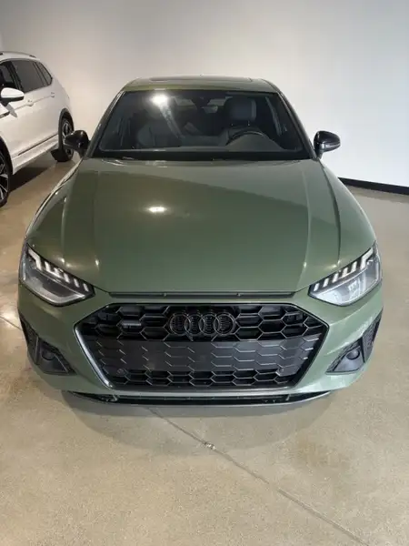 2023 Audi A4 Progressiv, zelená, 68 565 km, dovoz Kanada — foto 2 z 9