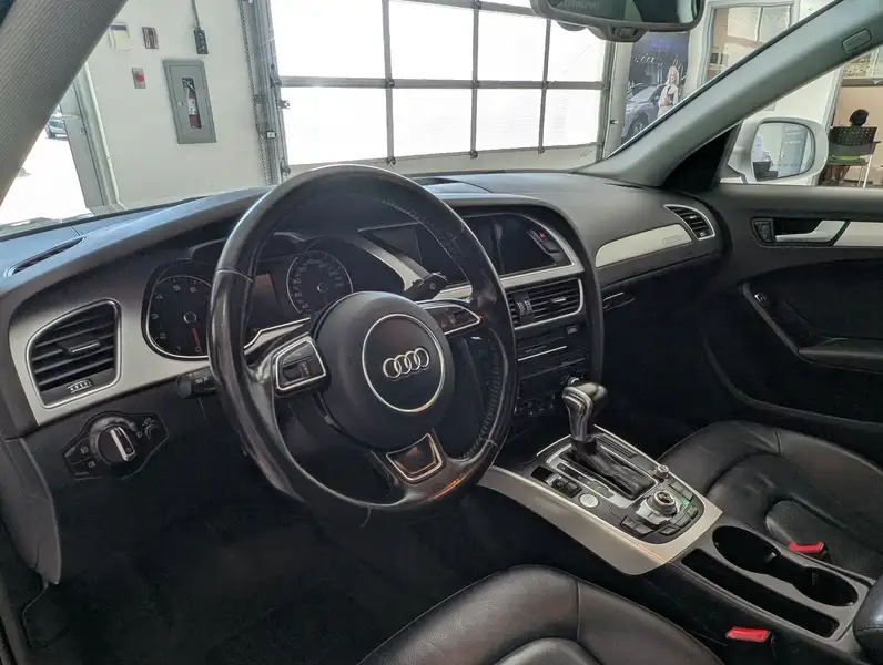 2016 Audi A4 Progressiv plus, 135 946 km, dovoz Kanada — foto 12 z 12
