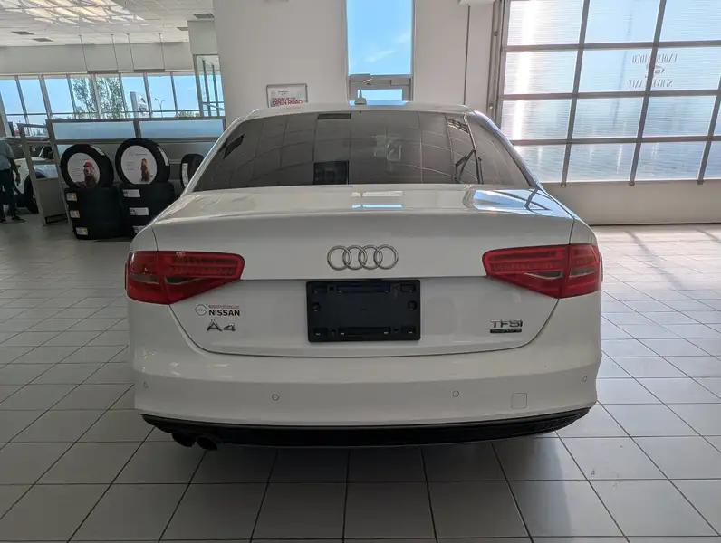 2016 Audi A4 Progressiv plus, 135 946 km, dovoz Kanada — foto 7 z 12