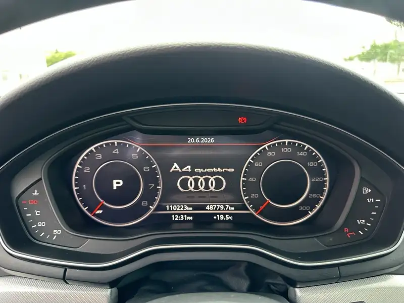 2019 Audi A4 Technik, černá, 110 223 km, dovoz Kanada — foto 10 z 12