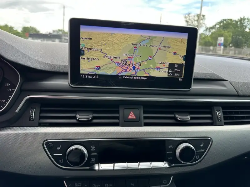 2019 Audi A4 Technik, černá, 110 223 km, dovoz Kanada — foto 11 z 12
