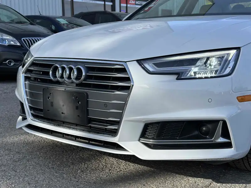 2019 Audi A4 Technik, bílá, 40 763 km, dovoz Kanada — foto 9 z 12