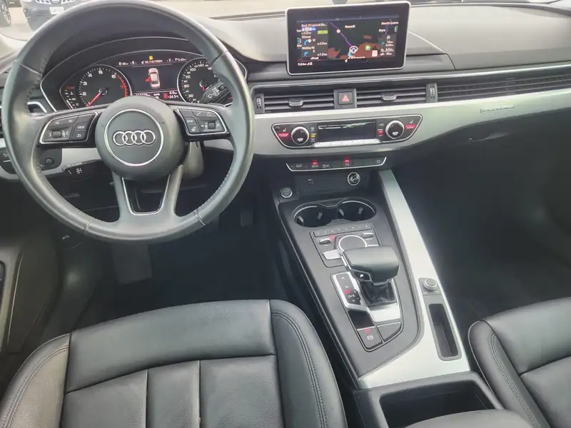 2019 Audi A4 45 Progressiv, bílá, 118 401 km, dovoz Kanada — foto 2 z 4