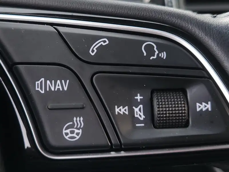 2019 Audi A4 45 Progressiv, bílá, 118 401 km, dovoz Kanada — foto 4 z 4