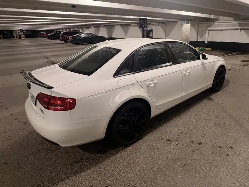 2012 Audi A4 Premium Plus, bílá, 106 694 km, dovoz Kanada — foto 4 z 4