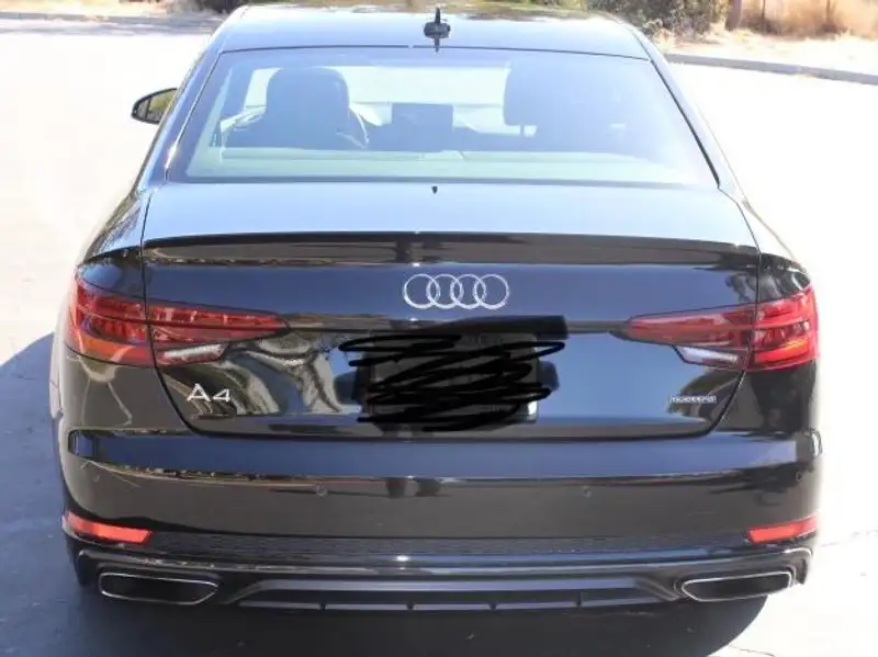 2019 Audi A4 Technik, černá, 144 500 km, dovoz Kanada — foto 4 z 4