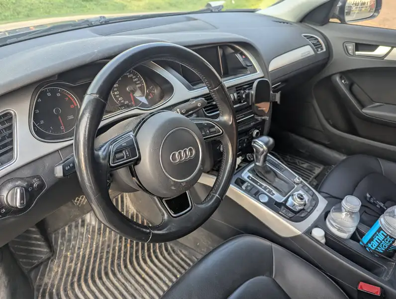 2016 Audi A4 Progressiv plus, šedá, 202 185 km, dovoz Kanada — foto 8 z 9