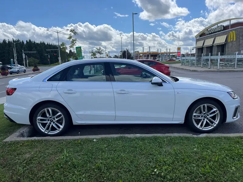 2020 Audi A4 Technik, bílá, 59 000 km, dovoz Kanada — foto 4 z 10