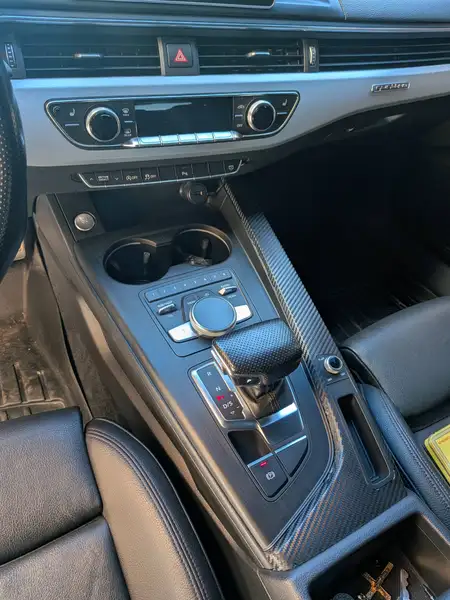 2017 Audi A4 Progressiv, černá, 89 233 km, dovoz Kanada — foto 12 z 12