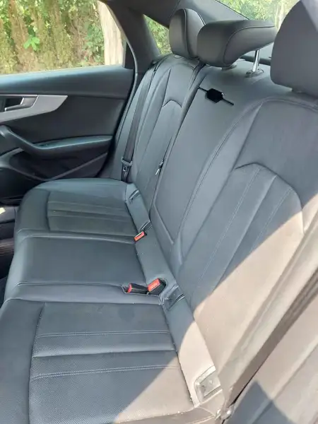 2017 Audi A4 Progressiv, šedá, 192 000 km, dovoz Kanada — foto 9 z 9