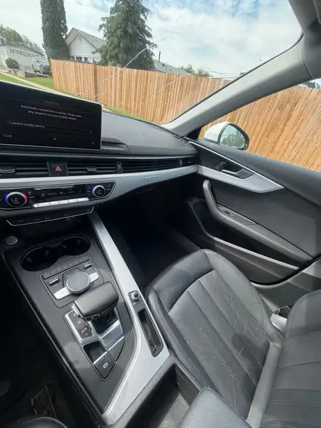 2017 Audi A4 Progressiv, bílá, 261 000 km, dovoz Kanada — foto 4 z 6
