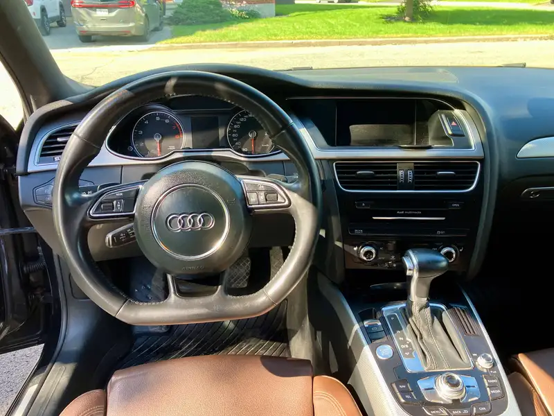 2014 Audi A4 Progressiv, černá, 182 000 km, dovoz Kanada — foto 6 z 12