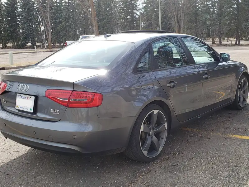 2013 Audi A4, šedá, 99 200 km, dovoz Kanada — foto 6 z 10