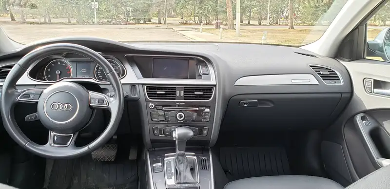 2013 Audi A4, šedá, 99 200 km, dovoz Kanada — foto 9 z 10