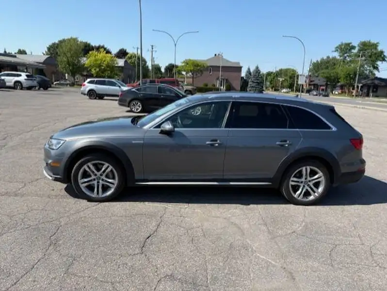2017 Audi A4 Progressive, šedá, 143 881 km, dovoz Kanada — foto 3 z 6
