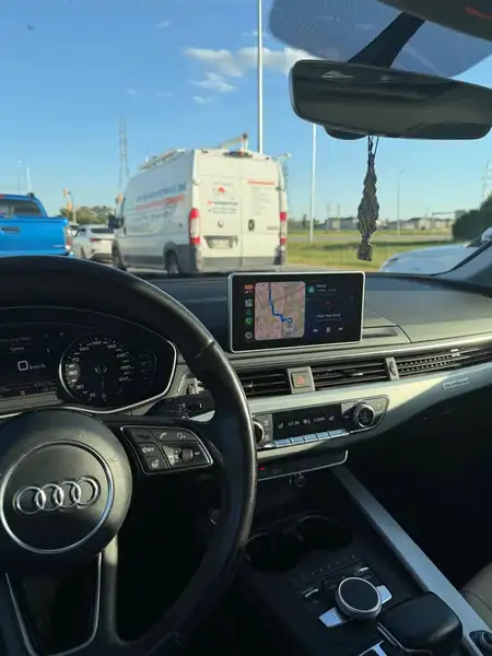 2017 Audi A4 Progressiv, červená, 148 000 km, dovoz Kanada — foto 11 z 12