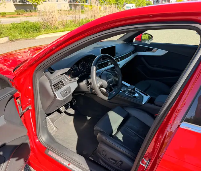 2017 Audi A4 Progressiv, červená, 120 600 km, dovoz Kanada — foto 6 z 12