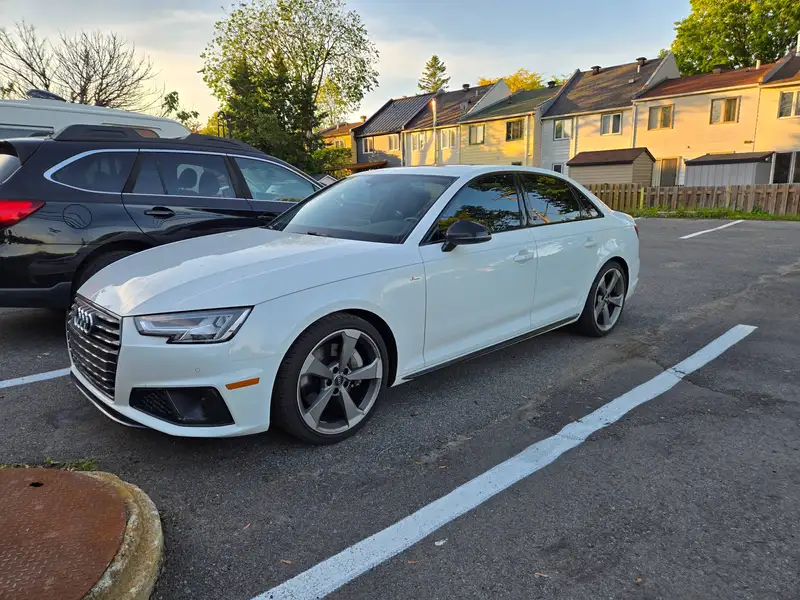 2019 Audi A4 Progressiv, bílá, 72 872 km, dovoz Kanada — foto 1 z 10 2019 Audi A4 Progressiv, bílá, 72 872 km, dovoz Kanada — foto 1 z 10