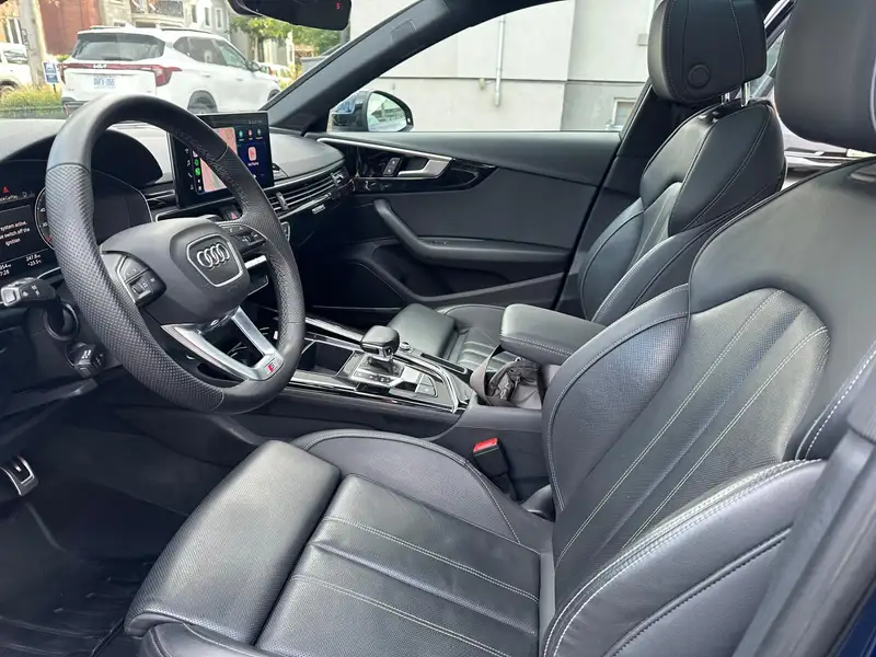 2022 Audi A4 Technik, modrá, 78 500 km, dovoz Kanada — foto 10 z 12