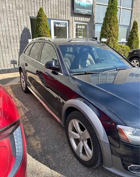 2016 Audi A4 Technik, modrá, 233 000 km, dovoz Kanada — foto 2 z 6