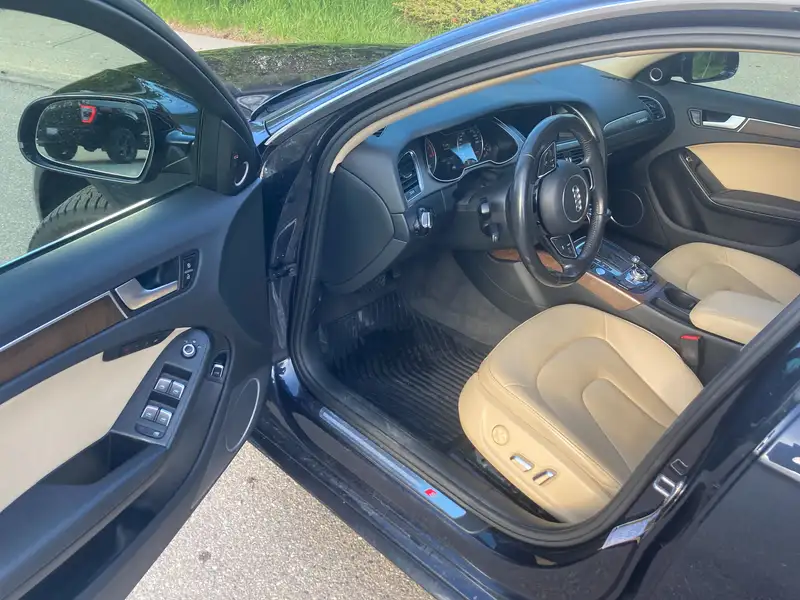 2015 Audi A4 Technik plus, modrá, 155 150 km, dovoz Kanada — foto 10 z 12
