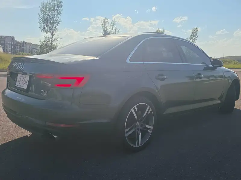 2017 Audi A4 Technik, zelená, 170 700 km, dovoz Kanada — foto 5 z 12
