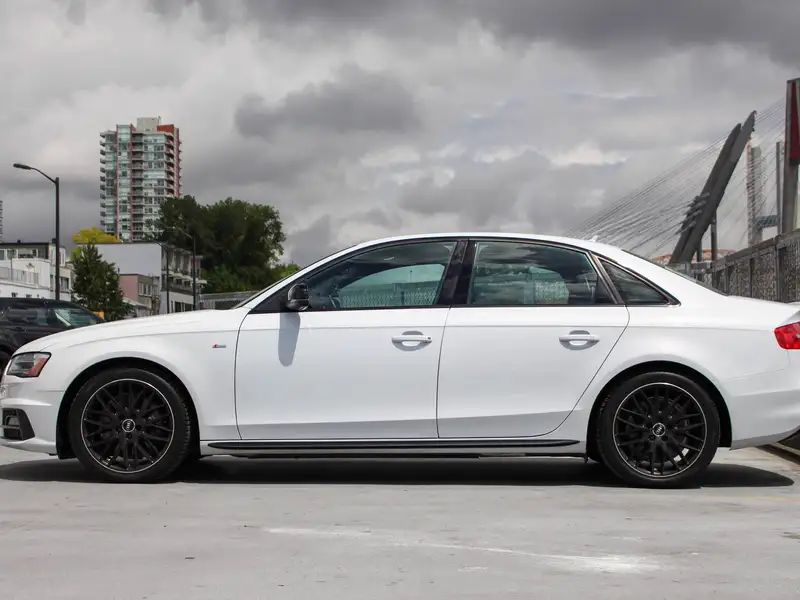 2016 Audi A4 Progressiv Plus, bílá, 142 000 km, dovoz Kanada — foto 2 z 8