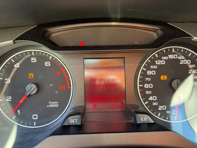 2012 Audi A4 Premium, černá, 114 000 km, dovoz Kanada — foto 3 z 9