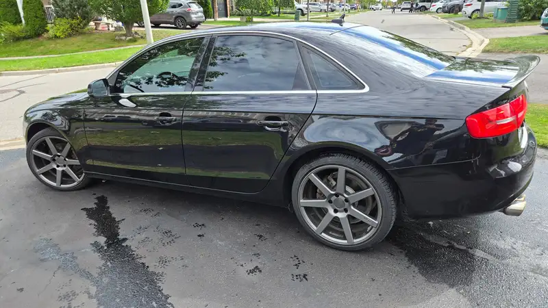 2013 Audi A4 Premium Plus, černá, 121 000 km, dovoz Kanada — foto 2 z 12