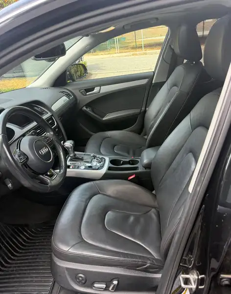2014 Audi A4 Progressiv, černá, 134 500 km, dovoz Kanada — foto 5 z 7