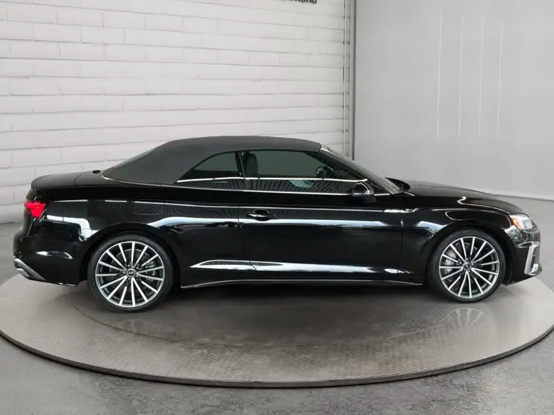 2023 Audi A5 Progressiv, černá, 27 215 km, dovoz Kanada — foto 4 z 12