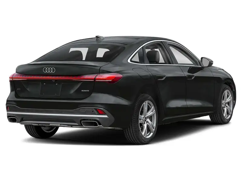 2025 Audi A5 Technik, černá, 53 km, dovoz Kanada — foto 2 z 11