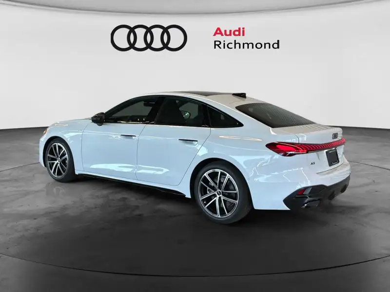 2026 Audi A5 Progressiv, bílá, 90 km, dovoz Kanada — foto 7 z 12