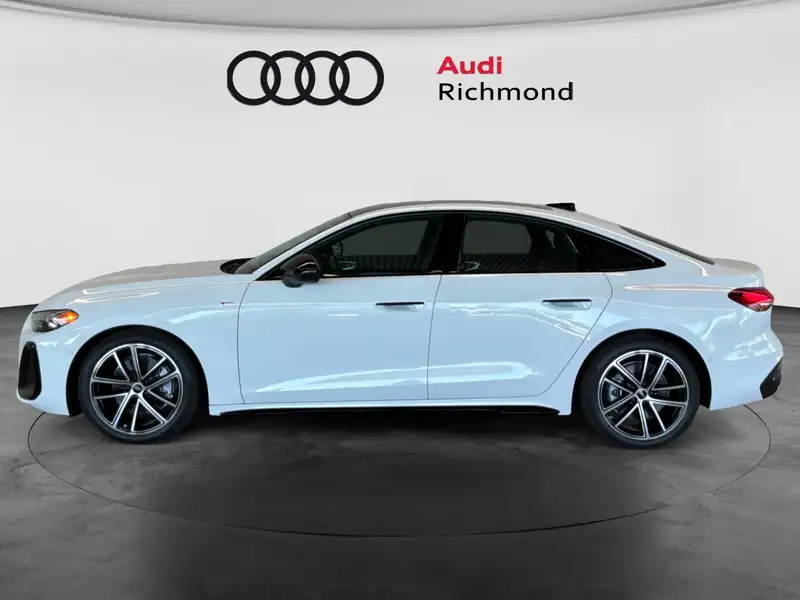 2026 Audi A5 Progressiv, bílá, 90 km, dovoz Kanada — foto 8 z 12