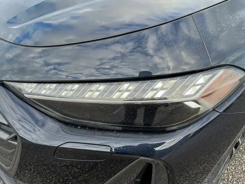 2025 Audi A5 Progressiv, modrá, 23 km, dovoz Kanada — foto 12 z 12