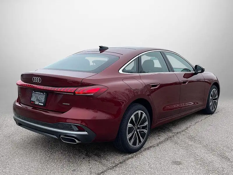 2025 Audi A5 Progressiv, červená, 2 675 km, dovoz Kanada — foto 5 z 12