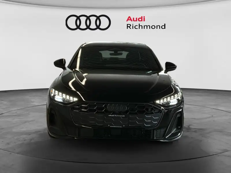 2026 Audi A5 Progressiv, černá, 90 km, dovoz Kanada — foto 2 z 12