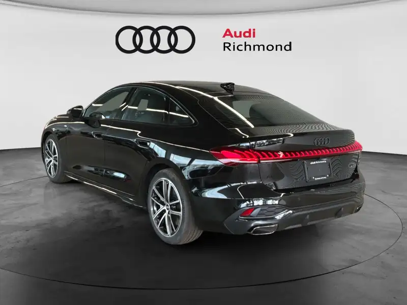2026 Audi A5 Progressiv, černá, 90 km, dovoz Kanada — foto 7 z 12