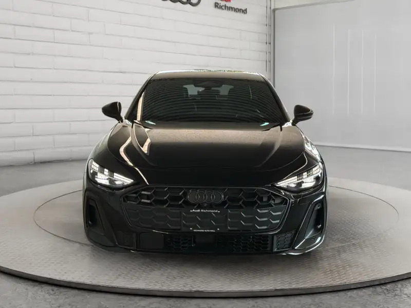2026 Audi A5 Technik, černá, 90 km, dovoz Kanada — foto 2 z 12