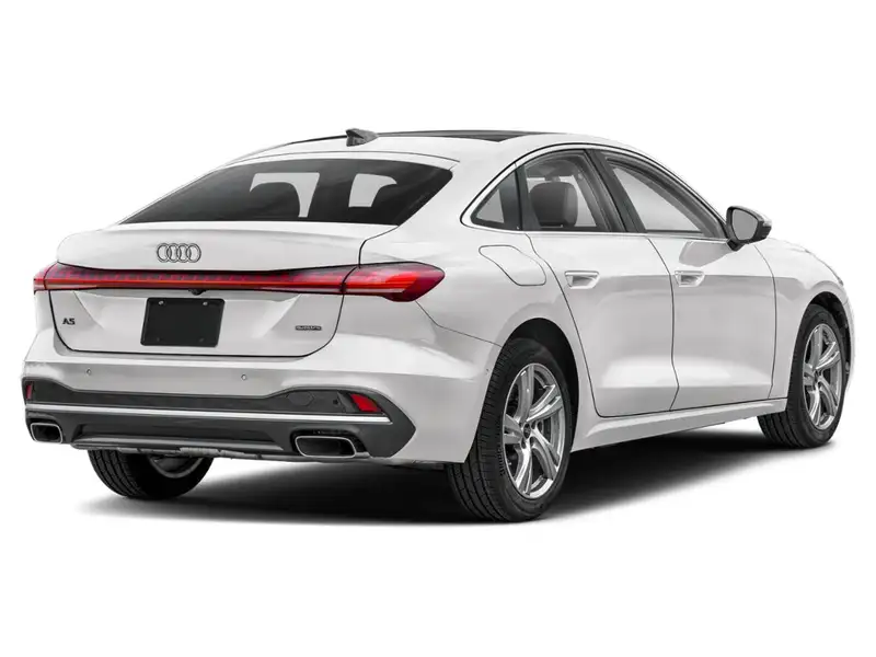 2026 Audi A5 TFSI Progressiv, bílá, 90 km, dovoz Kanada — foto 2 z 3
