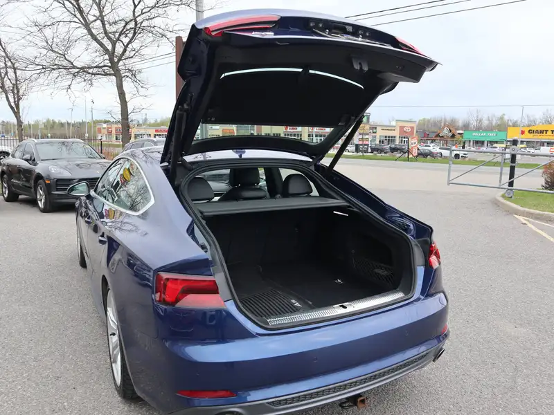 2018 Audi A5 Technik, modrá, 98 236 km, dovoz Kanada — foto 10 z 12