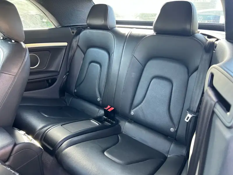 2015 Audi A5 2dr Conv Auto Technik, černá, 113 843 km, dovoz Kanada — foto 10 z 12