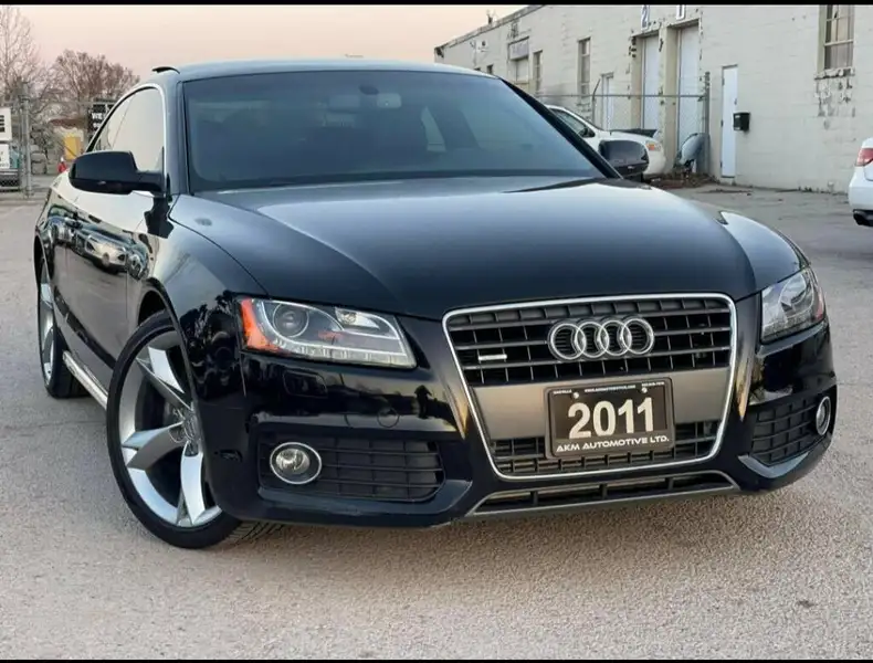 2011 Audi A5 S line, černá, 100 000 km, dovoz Kanada — foto 2 z 11