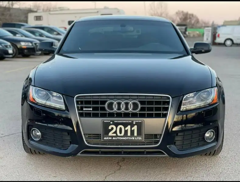 2011 Audi A5 S line, černá, 100 000 km, dovoz Kanada — foto 3 z 11