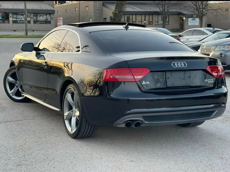 2011 Audi A5 S line, černá, 100 000 km, dovoz Kanada — foto 5 z 11