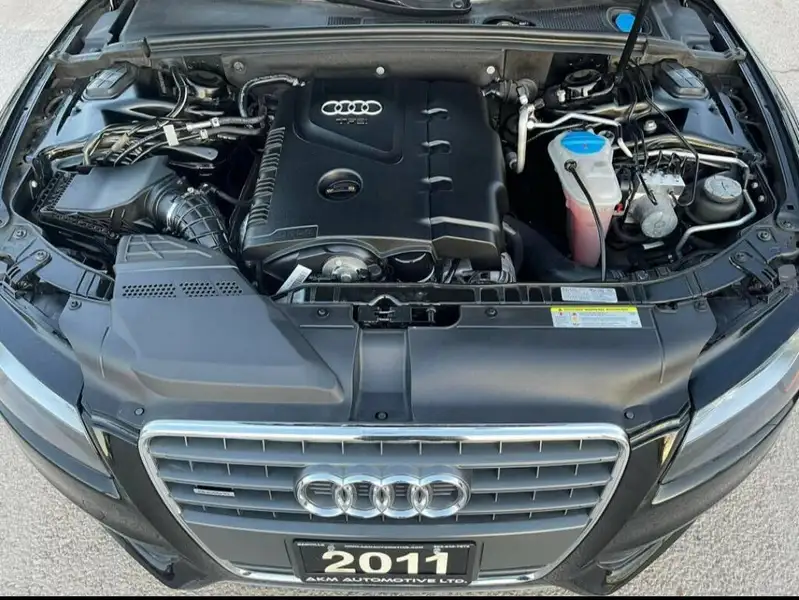 2011 Audi A5 S line, černá, 100 000 km, dovoz Kanada — foto 6 z 11