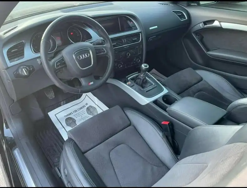 2011 Audi A5 S line, černá, 100 000 km, dovoz Kanada — foto 7 z 11