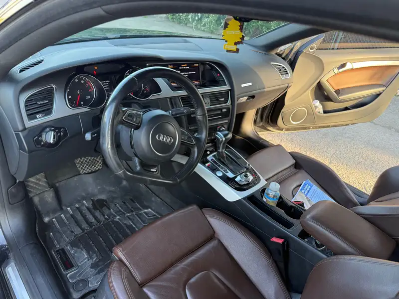 2014 Audi A5 Technik, černá, 125 000 km, dovoz Kanada — foto 9 z 10