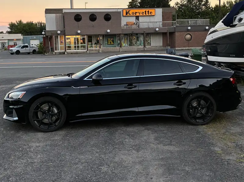 2020 Audi A5 PREMIUM, černá, 88 000 km, dovoz Kanada — foto 2 z 10